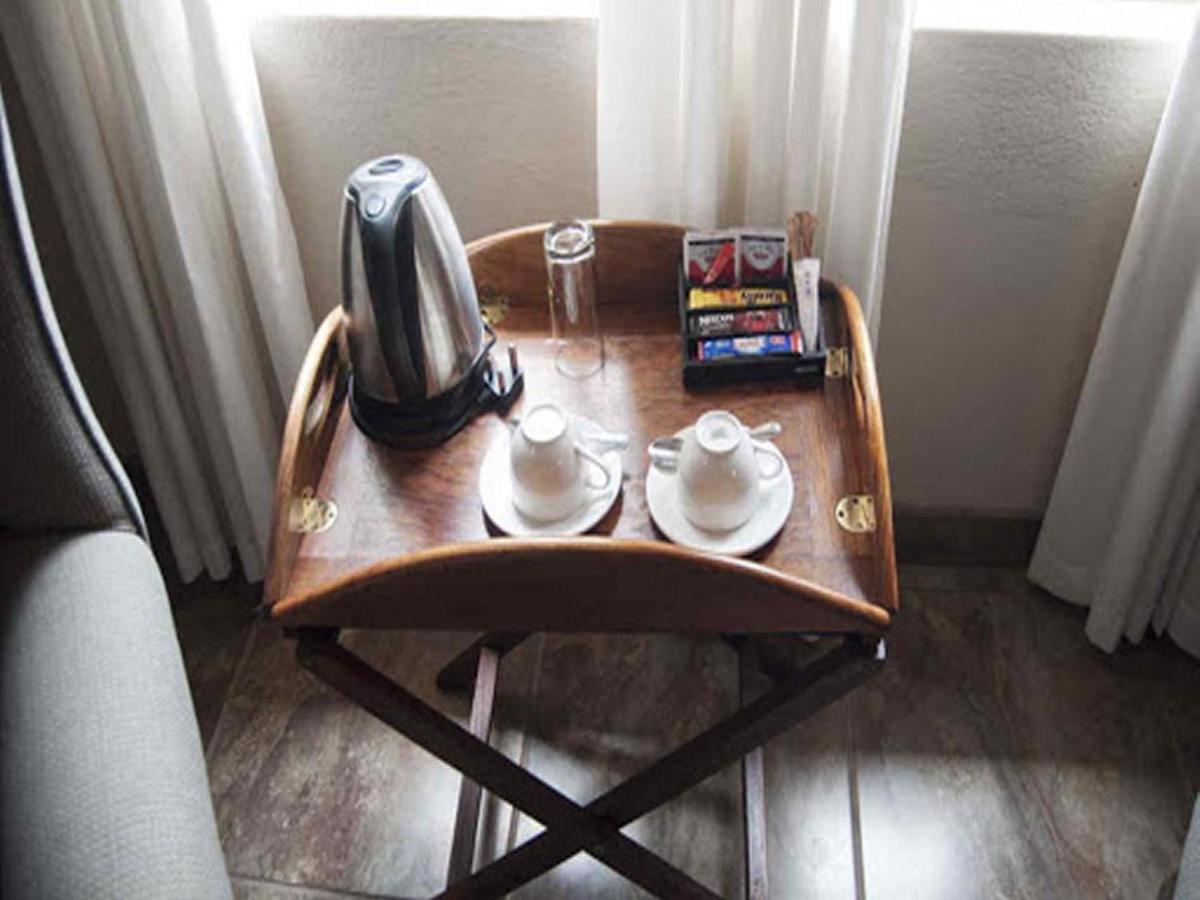 Duncountry Victoria Country Club Bed & Breakfast Питърмарицбург Екстериор снимка